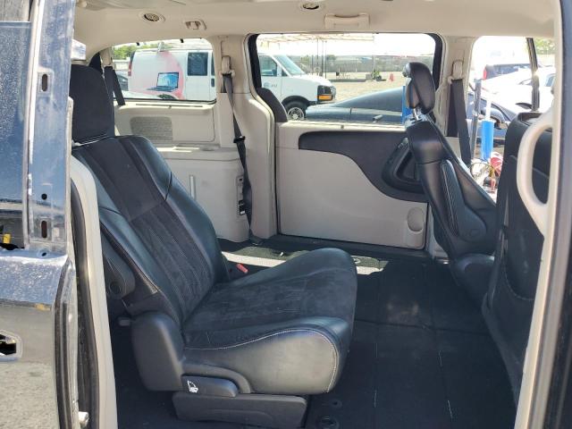 2C4RC1JG2FR699940 Chrysler 2015