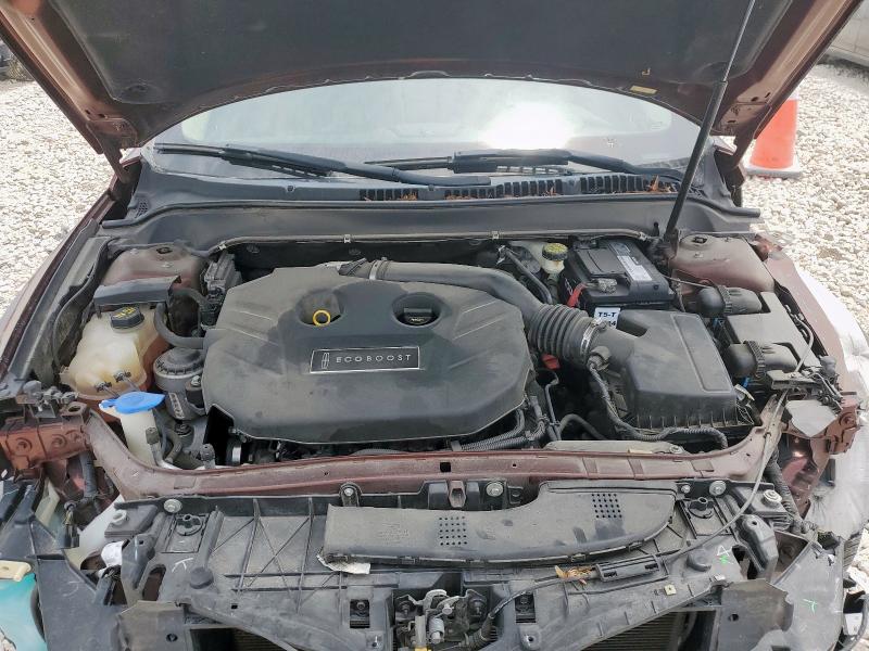 3LN6L2G97FR606028 Lincoln 2015