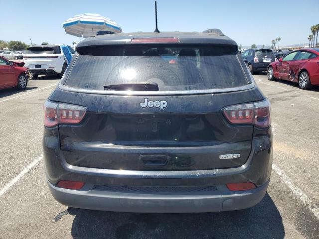3C4NJCBB8JT495393 Jeep 2018