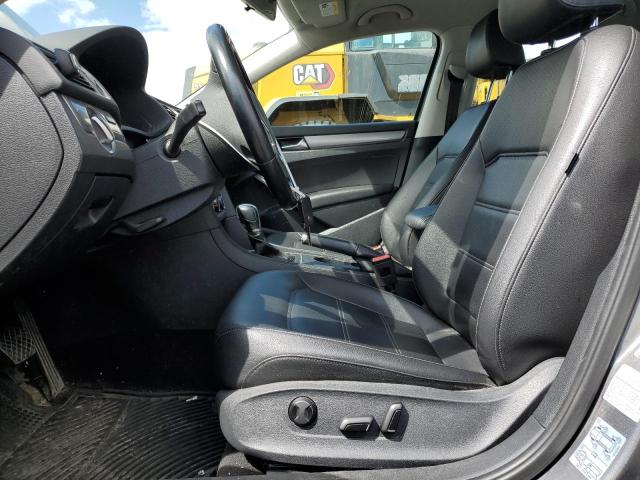 1VWAT7A39FC019650 Volkswagen 2015
