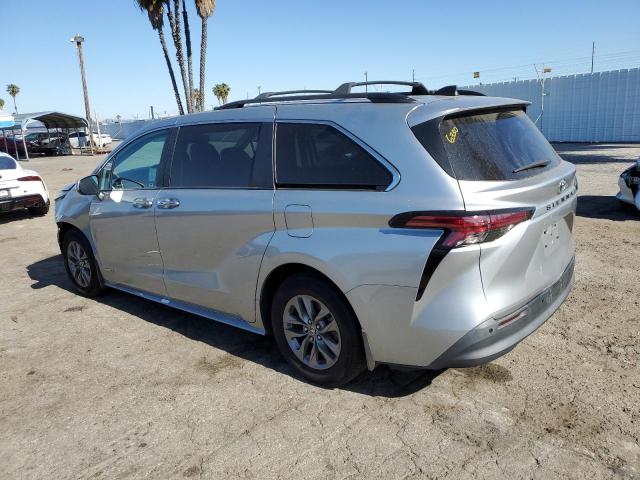 5TDJRKEC8MS058563 Toyota SIENNA XLE