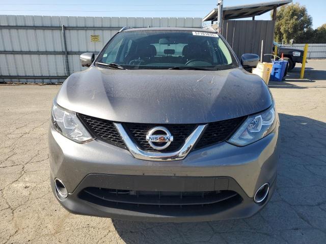 JN1BJ1CPXHW028307 Nissan 2017