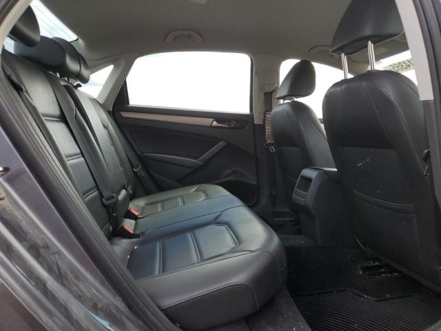 1VWAT7A39FC019650 Volkswagen 2015