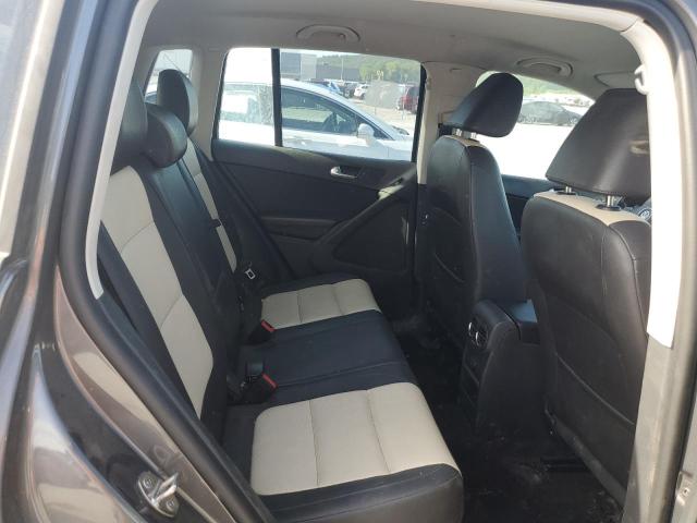 WVGAV7AX3GW591339 Volkswagen 2016