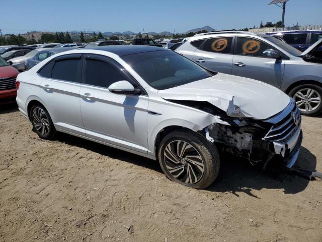 3VWG57BU2MM007623 Volkswagen tsi