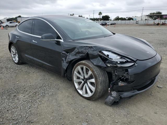 5YJ3E1EA8JF023583 Tesla 2018