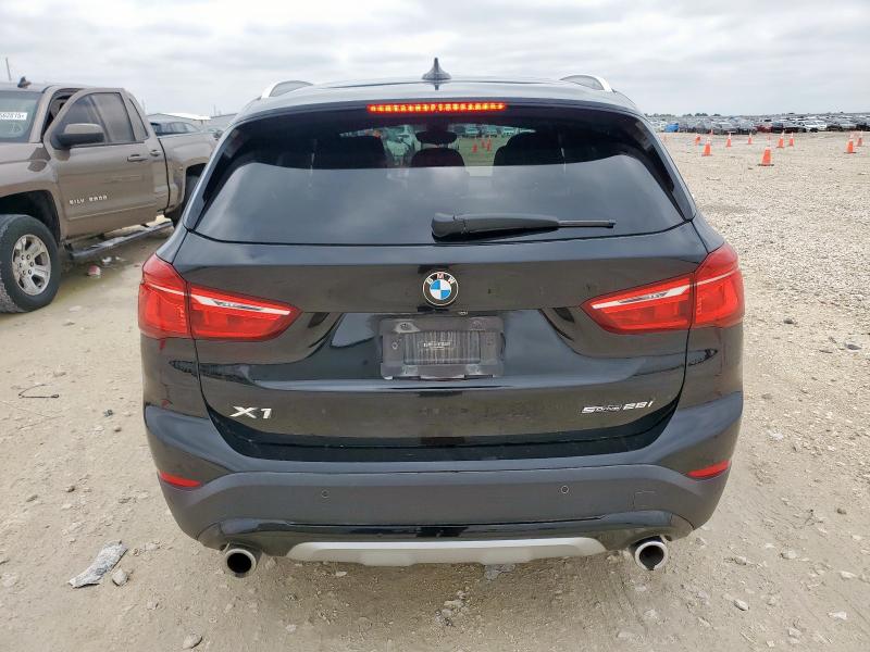 WBXJG7C05M5S35610 BMW X1
