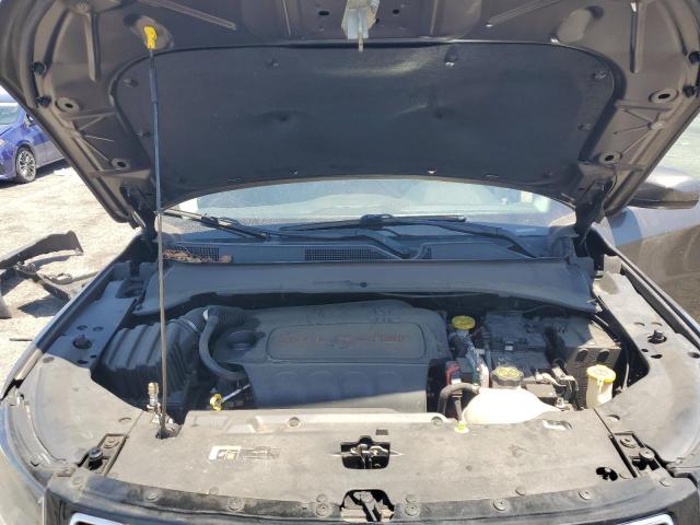 3C4NJDBB8JT457636 Jeep 2018