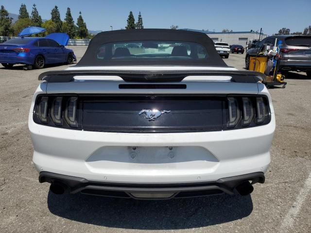 1FATP8UHXJ5155575 Ford Mustang