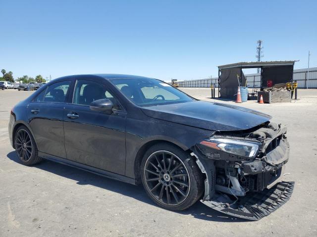 WDD3G4EB0KW012830 Mercedes-Benz A 220