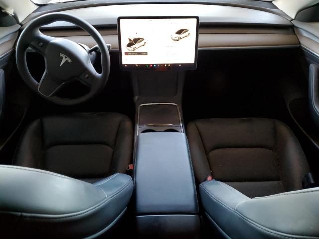 5YJ3E1EB3NF132743 Tesla 2022