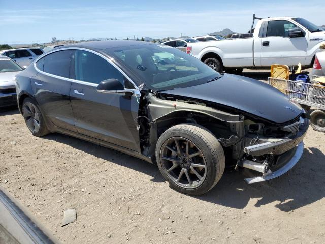 5YJ3E1EBXJF073250 Tesla MODEL 3