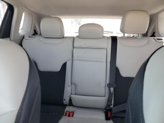 3C4NJCBB8JT495393 Jeep 2018