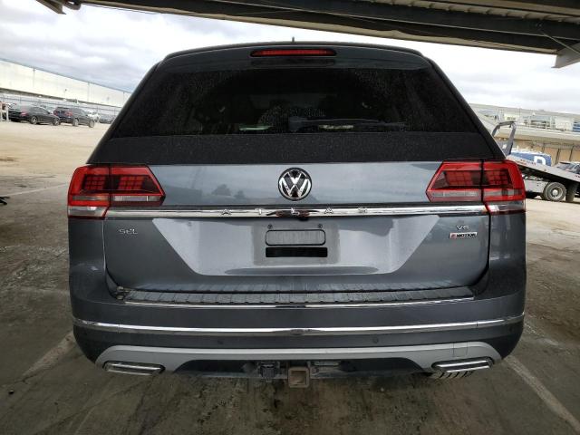 1V2NR2CA7JC576047 Volkswagen 2018