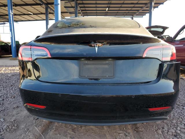 5YJ3E1EA4KF298143 Tesla 2019