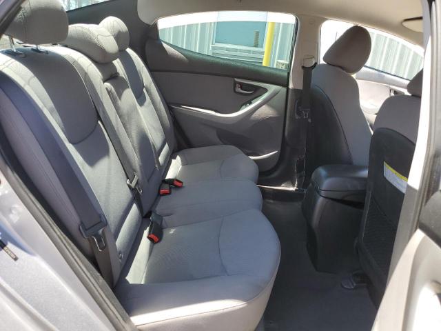 5NPDH4AEXFH622824 Hyundai ELANTRA SE