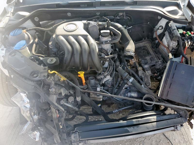 3VW2K7AJ6FM293411 Volkswagen JETTA BASE