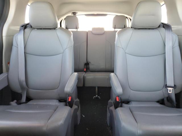 5TDJRKEC8MS058563 Toyota SIENNA XLE
