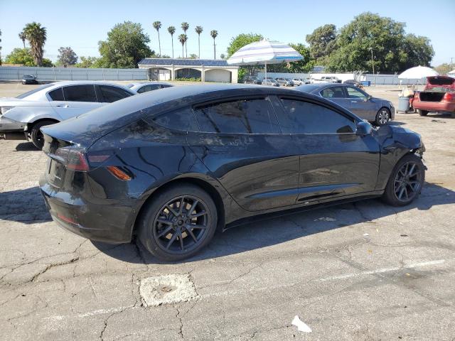 5YJ3E1EB5NF209676 Tesla 2022