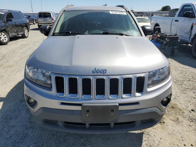 1C4NJDBB8FD269101 Jeep 2015