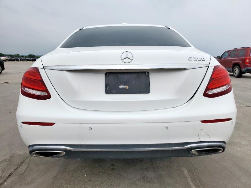 WDDZF4JBXHA191533 Mercedes-Benz E 300