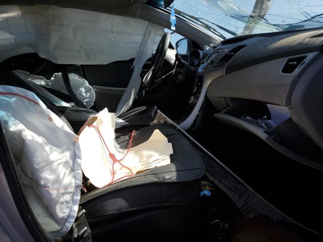5NPDH4AE5FH627090 Hyundai ELANTRA SE