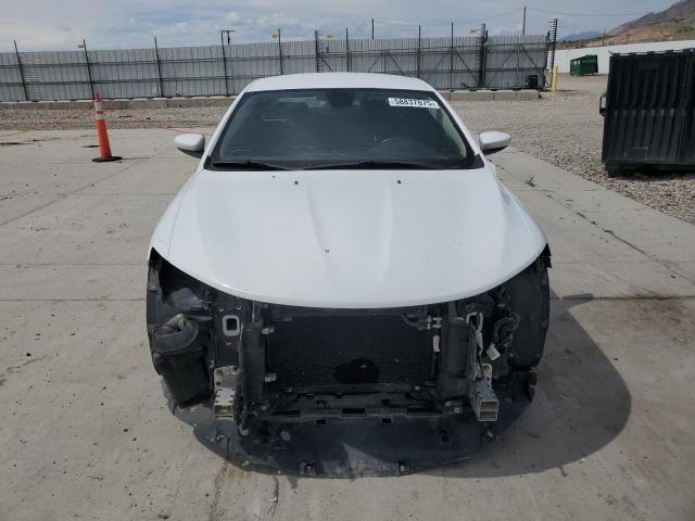 1C3CCCAB4FN503472 Chrysler 2015
