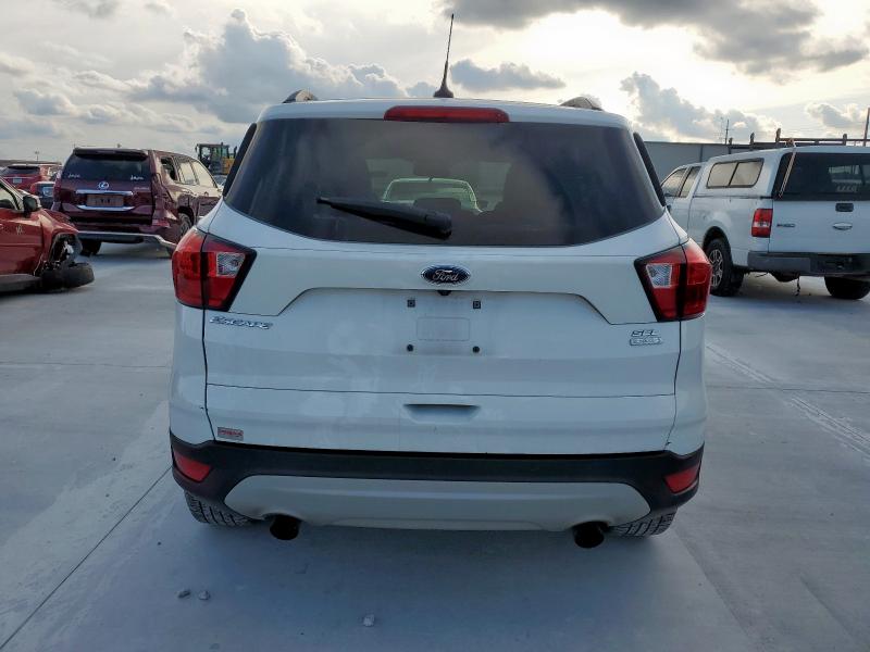 1FMCU0HD7KUB26453 Ford ESCAPE SEL