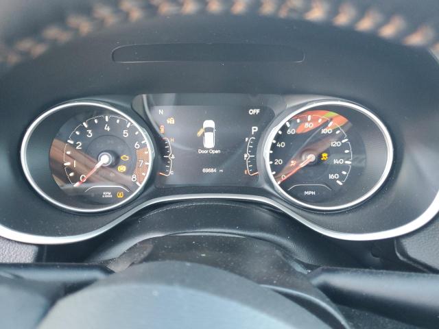 3C4NJDCB9JT176251 Jeep COMPASS LI