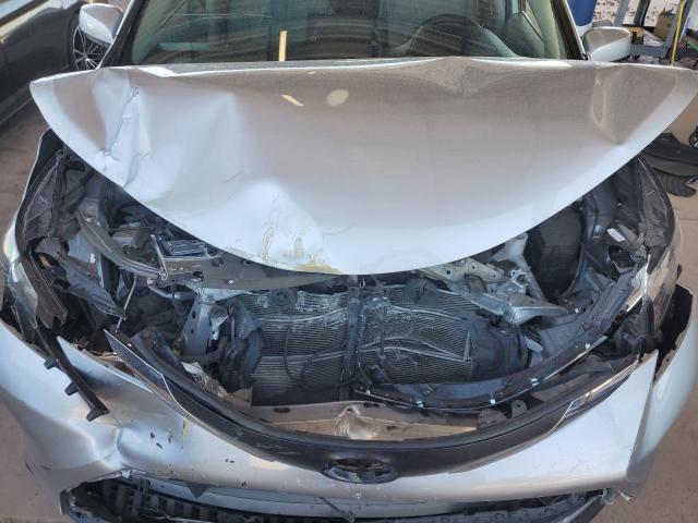 5TDBRKEC3MS068342 Toyota SIENNA LE