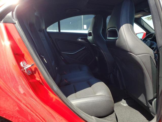 WDDSJ4GB3KN724488 Mercedes-Benz CLA 250 4M