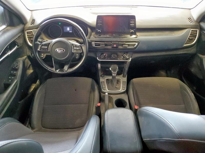 KNDEU2AA7M7227096 KIA SELTOS S