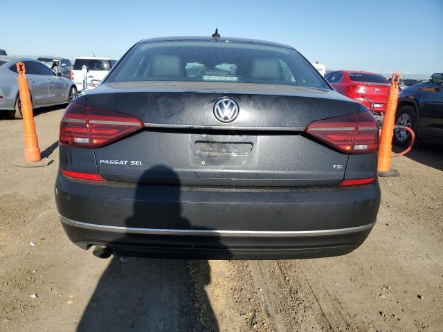 1VWCA7A33JC042705 Volkswagen PASSAT SEL