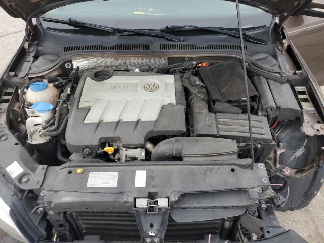 3VWLL7AJ4EM257751 Volkswagen 2014
