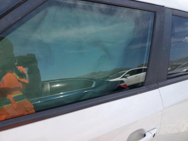 KNDJN2A20J7541821 KIA g