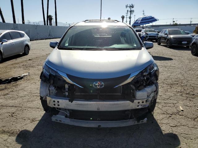 5TDJRKEC8MS058563 Toyota SIENNA XLE