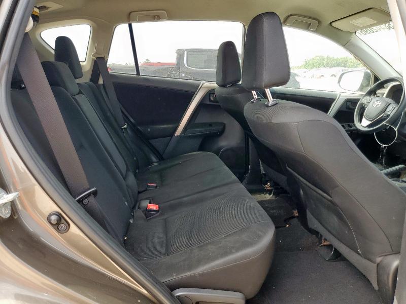 2T3BFREV7FW256298 Toyota RAV4 LE