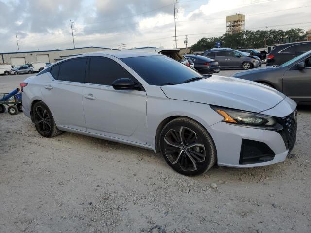 1N4BL4CV4RN315923 Nissan 2024