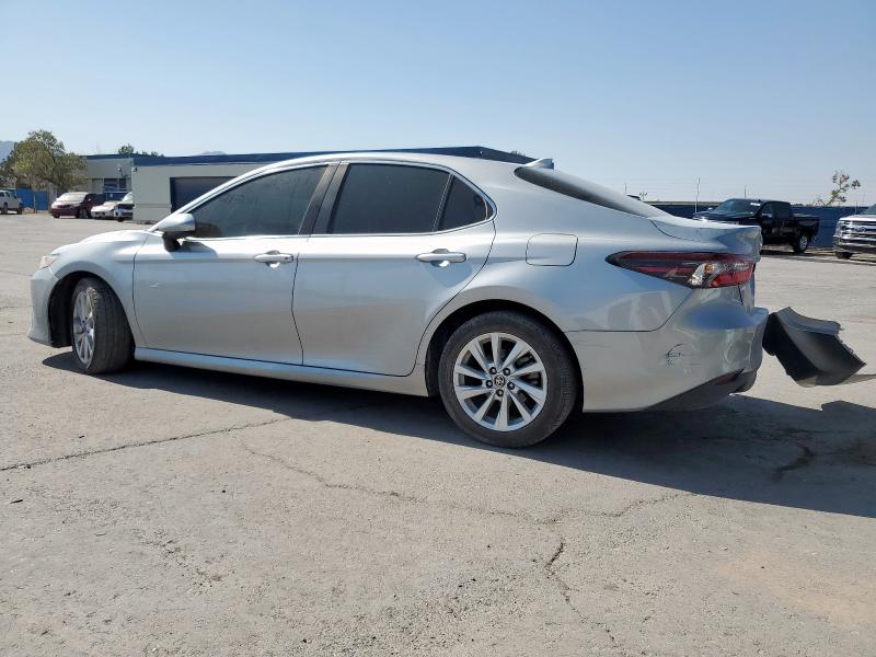 4T1C11AK2NU646829 Toyota CAMRY LE