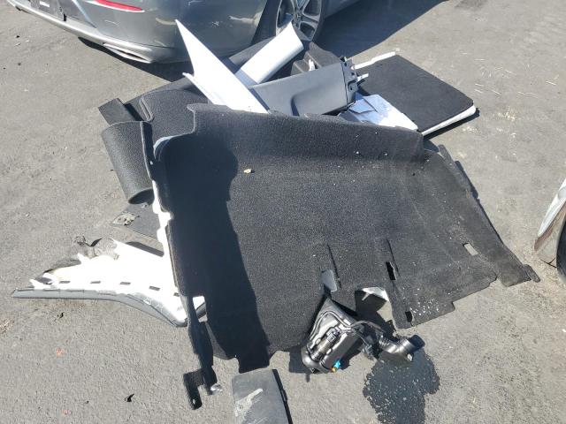 5YJ3E1EB6LF640038 Tesla 2020