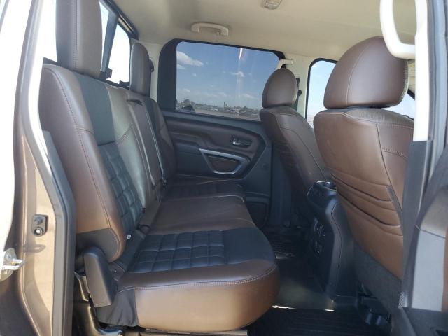 1N6BA1F42HN543528 Nissan Titan