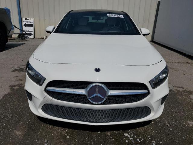 WDD3G4EB4KW021465 Mercedes-Benz A 220