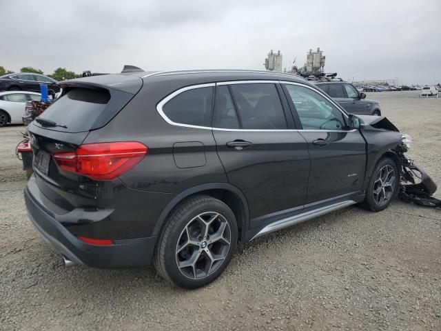 WBXHT3C30J5K29979 BMW X1