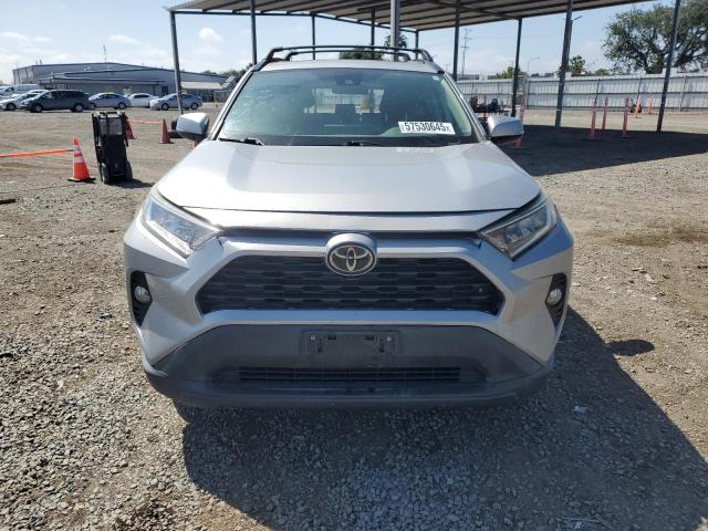 2T3W1RFV9KW017697 Toyota Rav4 Xle