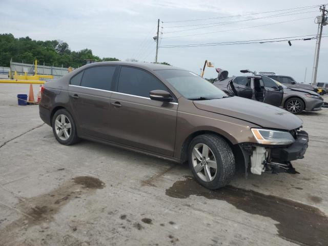 3VWLL7AJ4EM257751 Volkswagen 2014