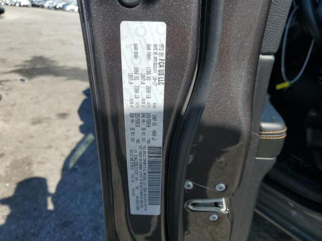 3C4NJDCB9JT176251 Jeep COMPASS LI