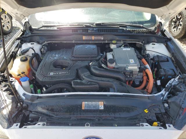 3FA6P0LU7HR230527 Ford FUSION SE