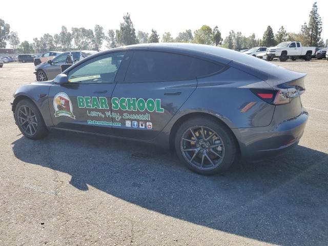 5YJ3E1EBXNF257352 Tesla 2022