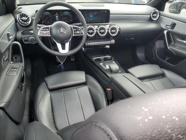 W1K3G4EB8MJ296420 Mercedes-Benz m260