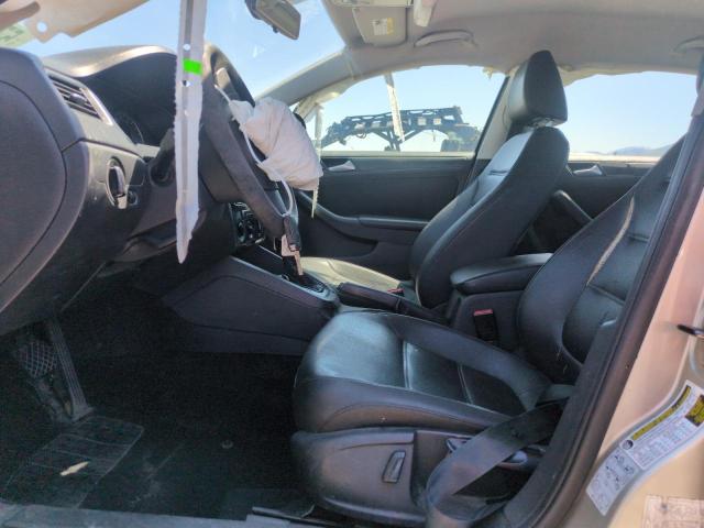 3VWD17AJ4EM273443 Volkswagen Jetta